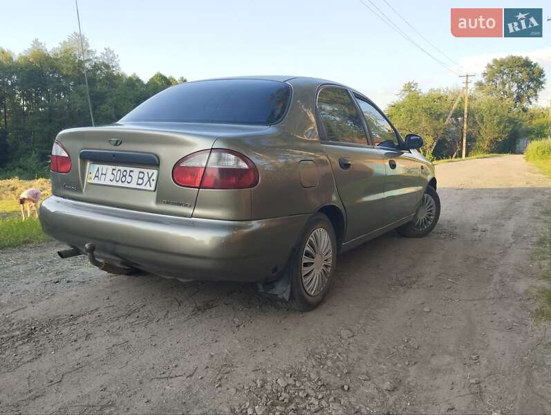 Седан Daewoo Lanos 2002 в Харькове