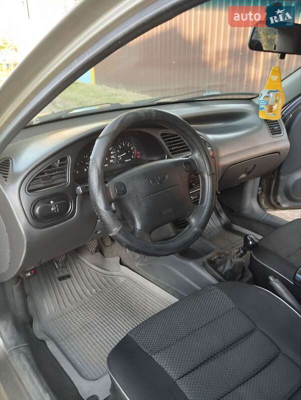 Седан Daewoo Lanos 2002 в Харькове