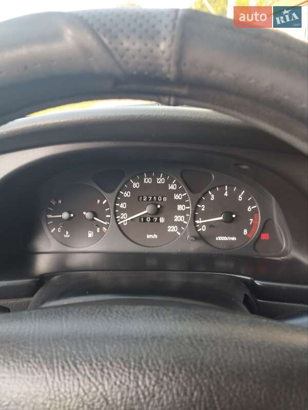 Седан Daewoo Lanos 2002 в Харькове