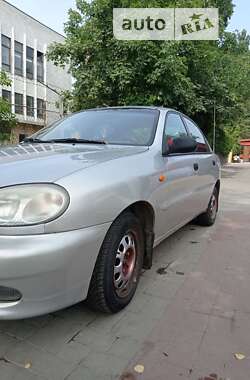 Daewoo Lanos  2005