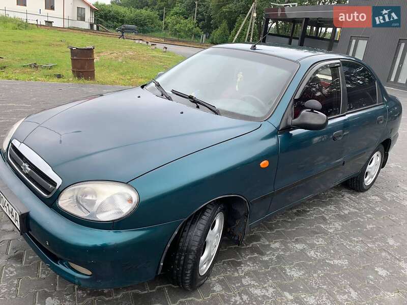 Седан Daewoo Lanos 2004 в Львові