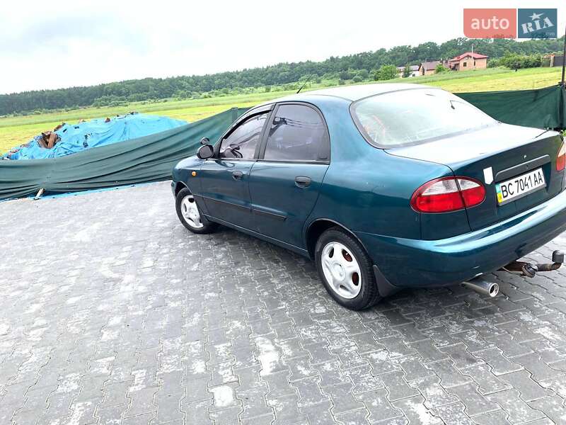 Седан Daewoo Lanos 2004 в Львові