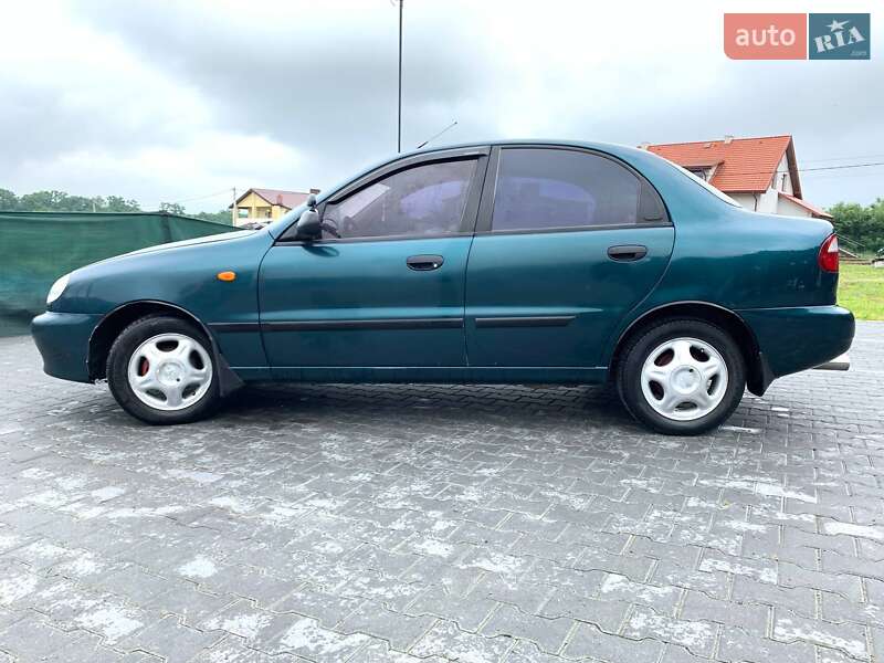 Седан Daewoo Lanos 2004 в Львові