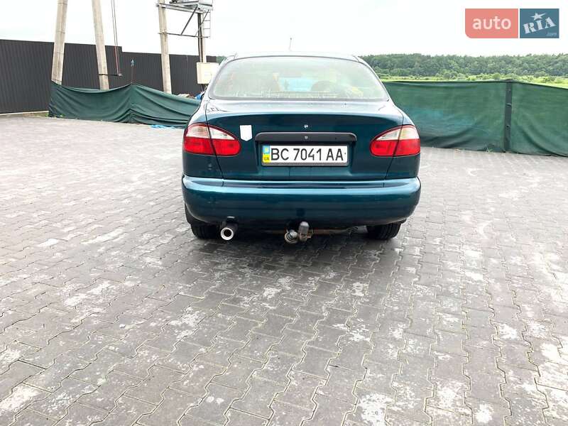 Седан Daewoo Lanos 2004 в Львові