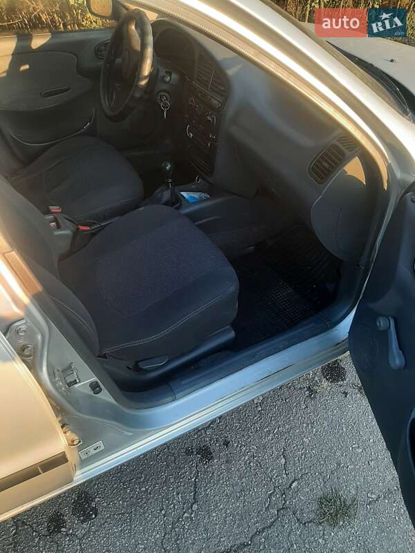 Седан Daewoo Lanos 2006 в Царичанке