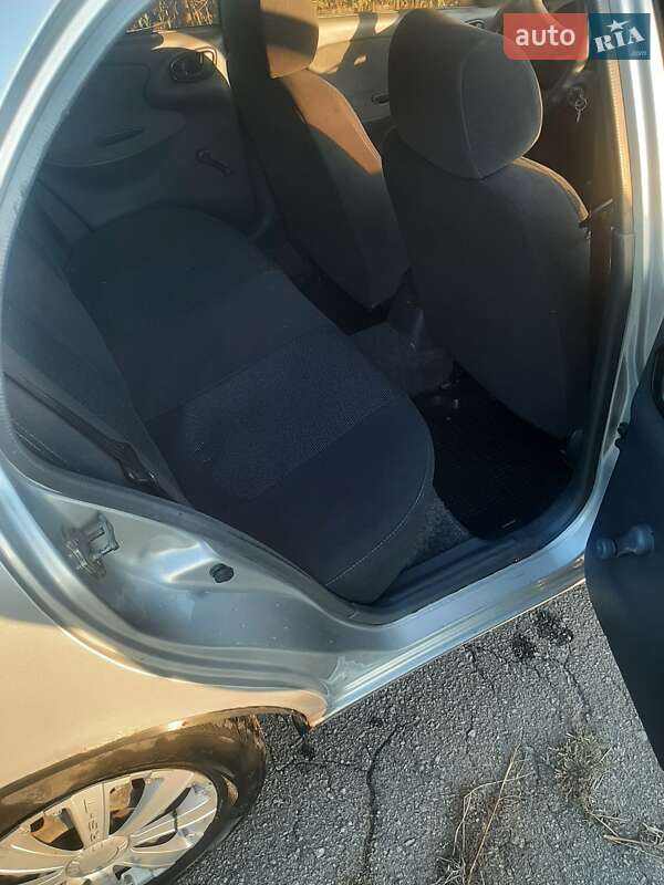 Седан Daewoo Lanos 2006 в Царичанке