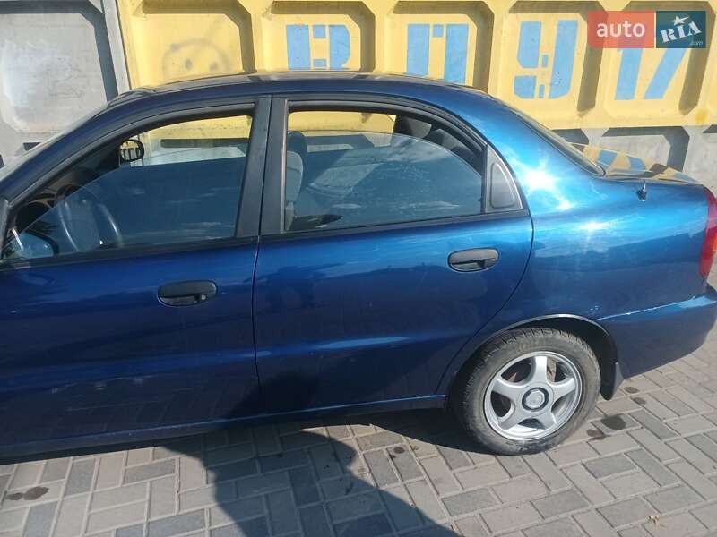 Седан Daewoo Lanos 2005 в Днепре