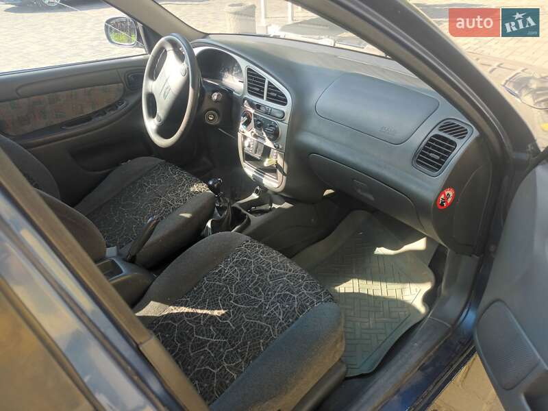 Седан Daewoo Lanos 2005 в Днепре