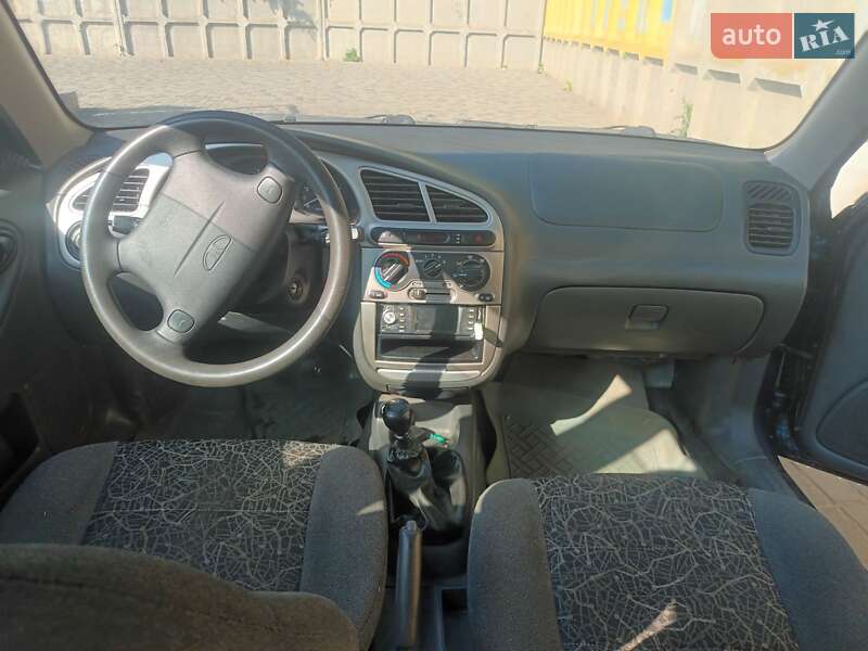 Седан Daewoo Lanos 2005 в Днепре