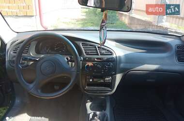 Седан Daewoo Lanos 2002 в Ужгороді