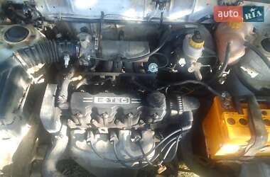 Daewoo Lanos  2004