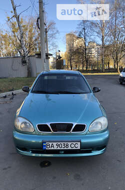 Daewoo Lanos  1998