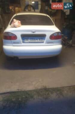 Седан Daewoo Lanos 2002 в Вознесенске