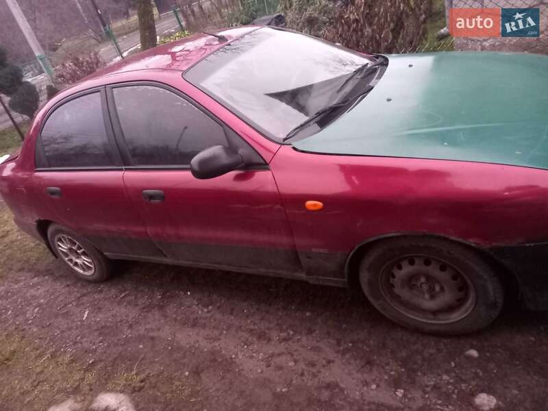 Седан Daewoo Lanos 2006 в Ужгороде