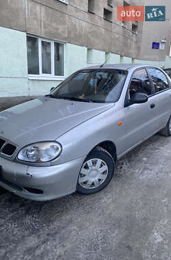 Daewoo Lanos  2004