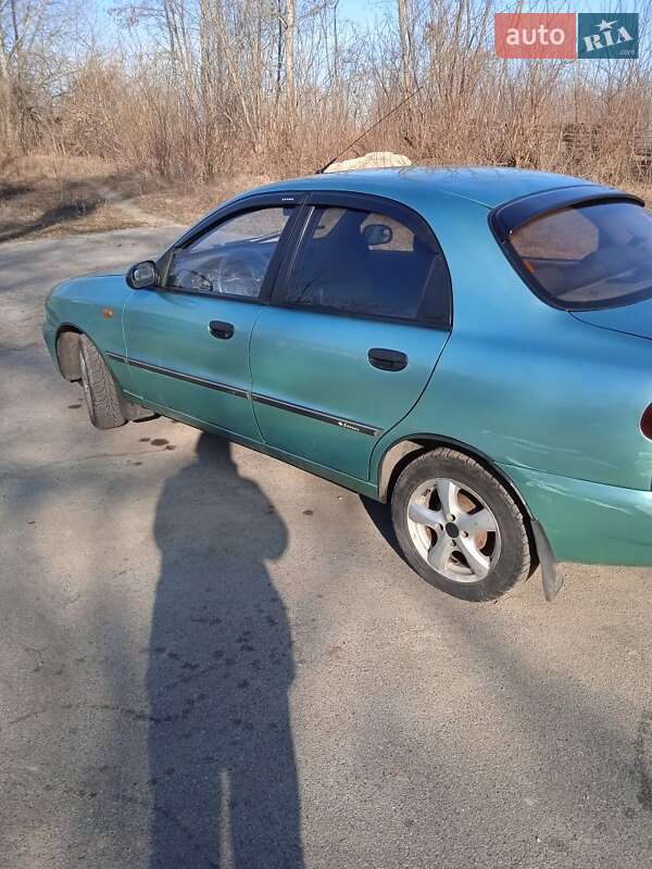 Седан Daewoo Lanos 2008 в Каневе