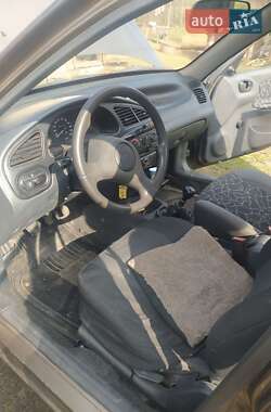 Daewoo Lanos  2003