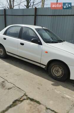 Daewoo Lanos  2004