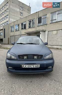Daewoo Lanos  1998