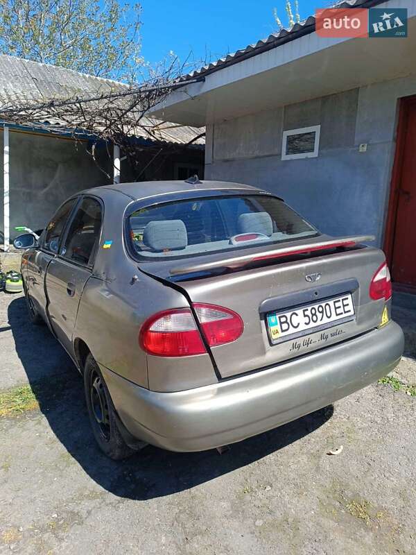 Седан Daewoo Lanos 2004 в Підгайцях