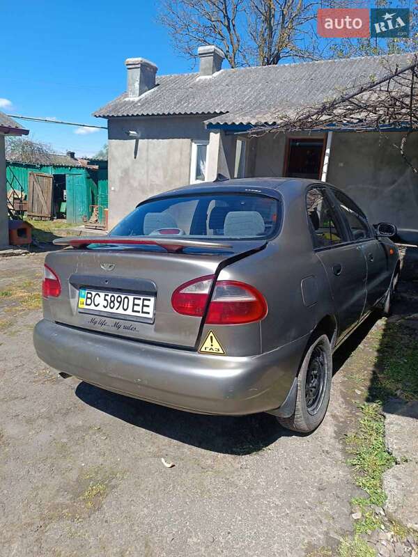 Седан Daewoo Lanos 2004 в Підгайцях