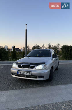 Daewoo Lanos  1998