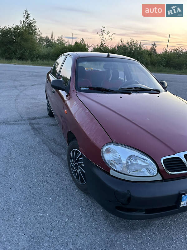 Седан Daewoo Lanos 2004 в Полонном