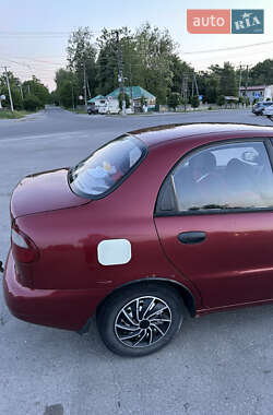 Седан Daewoo Lanos 2004 в Полонном