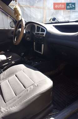 Daewoo Lanos  2005