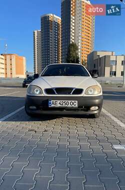 Daewoo Lanos  1998