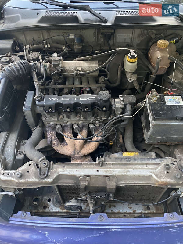 Седан Daewoo Lanos 2004 в Харькове