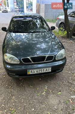 Daewoo Lanos  1998