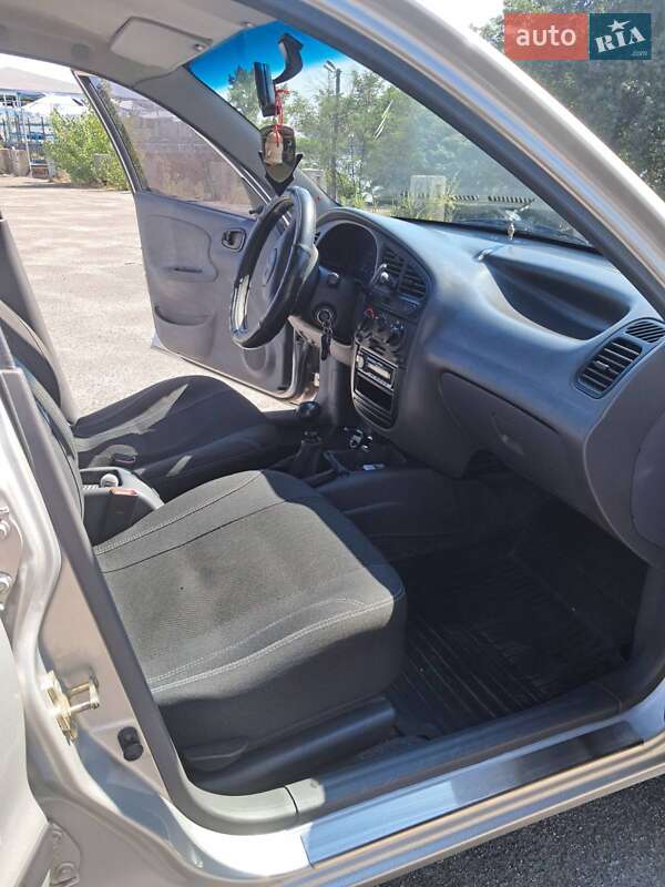 Седан Daewoo Lanos 2007 в Днепре