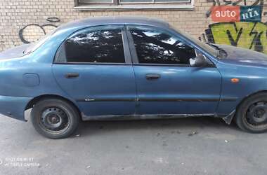 Daewoo Lanos  1998