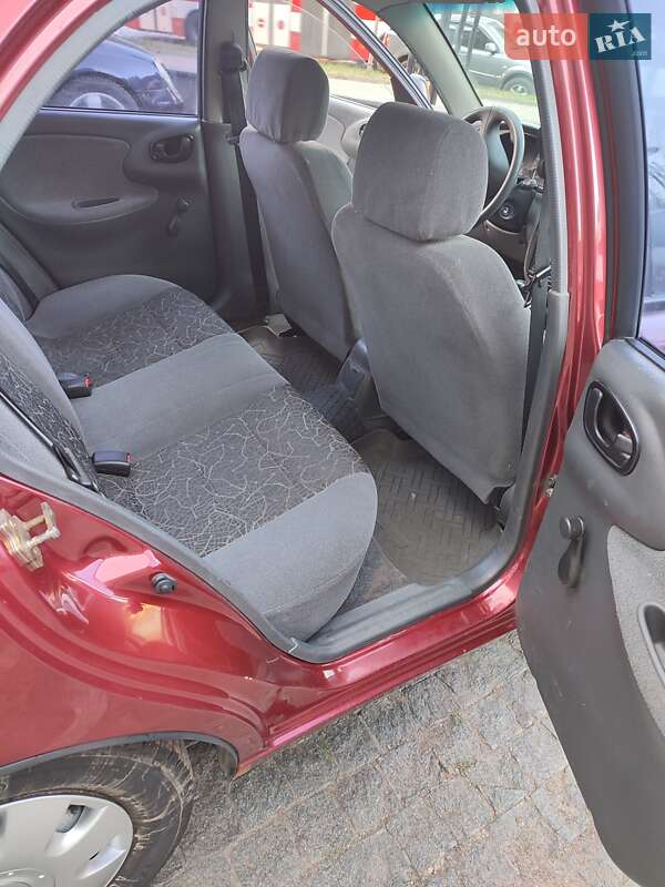 Седан Daewoo Lanos 2005 в Черновцах