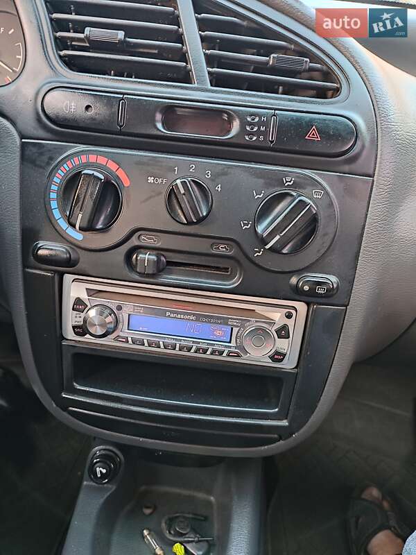 Седан Daewoo Lanos 2005 в Черновцах
