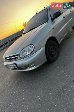 Daewoo Lanos  2010