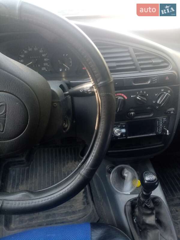 Седан Daewoo Lanos 2004 в Марганце
