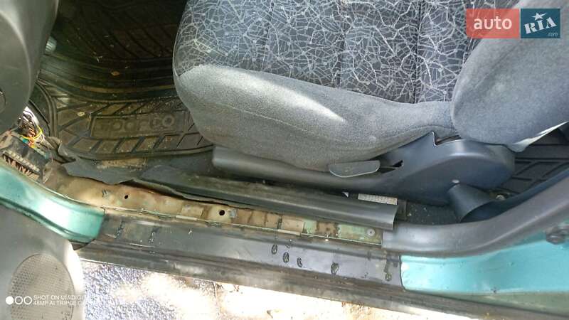 Хетчбек Daewoo Lanos 1998 в Кривому Розі