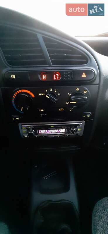 Седан Daewoo Lanos 2003 в Владимире