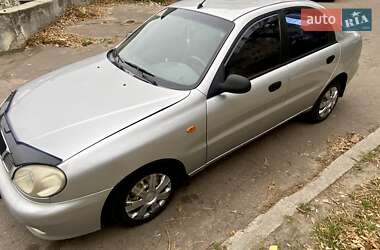 Daewoo Lanos  2004