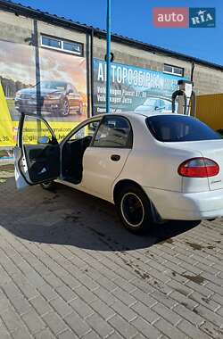 Daewoo Lanos  2006