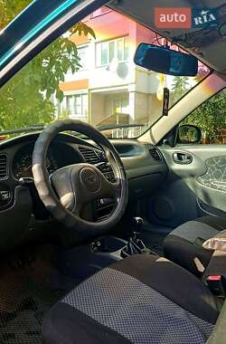 Daewoo Lanos  2002