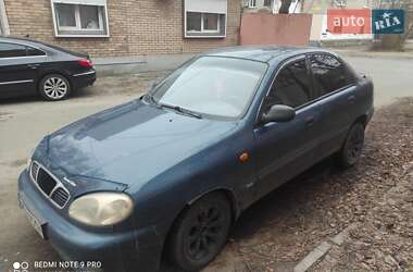 Daewoo Lanos  1998