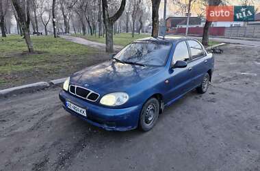 Daewoo Lanos  2002