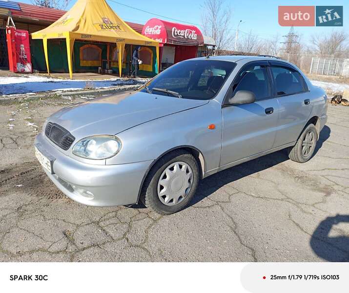 Седан Daewoo Lanos 2003 в Дніпрі