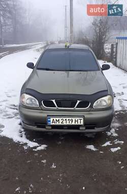 Daewoo Lanos  2003