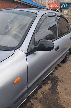 Daewoo Lanos  2009