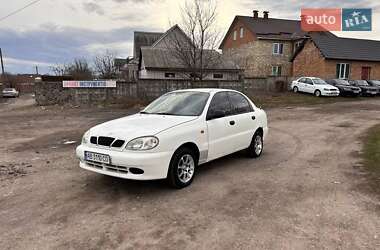 Daewoo Lanos  1999