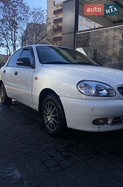 Daewoo Lanos  2005